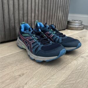 Women’s Asics Gel Venture 7